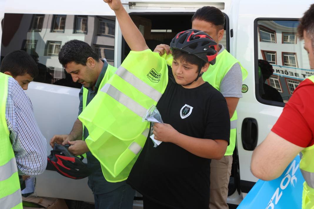 Bisiklet şehri Konya’da öğrenciler okullarına güvenle gidiyor 9